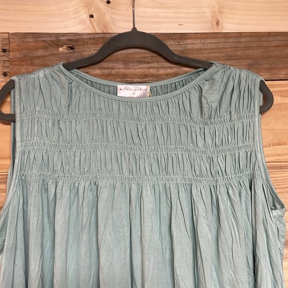 Allie Rose size M Sage Color Super Soft Sleeveless Oversized lightweight Blouse - Picture 3 of 7